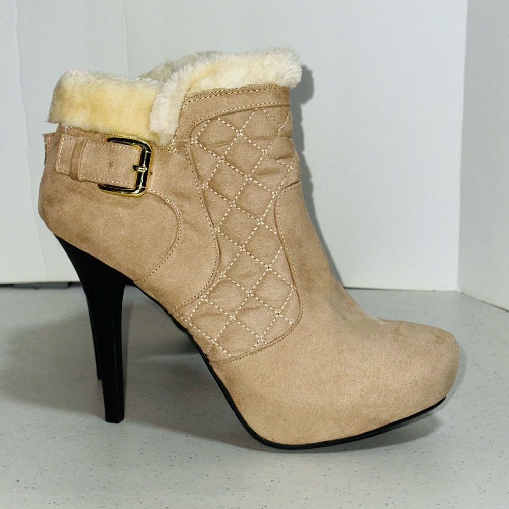 Madeline Girl Faux Suede and Fur Elegant Cream Heeled Boots New - Picture 8 of 10